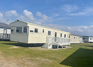 Horizon 2018 Static Caravan  for hire in  Porthmadog