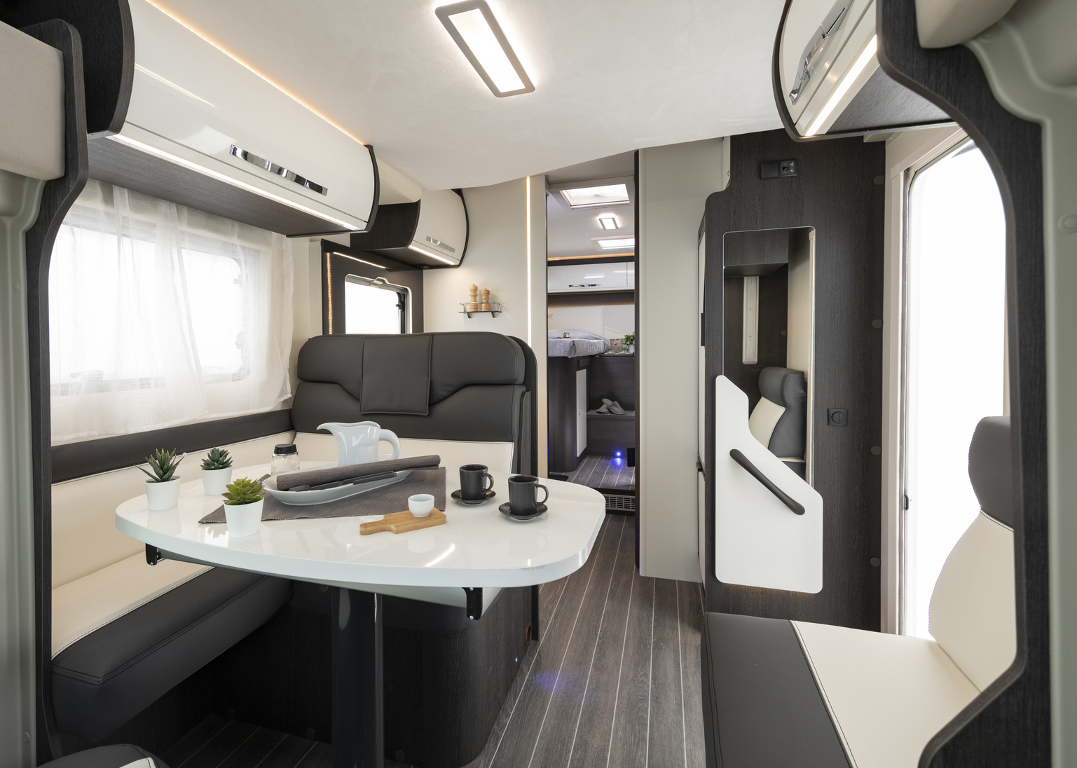 Motorhome hire Northwich Zefiro 685 4Berth Brand New