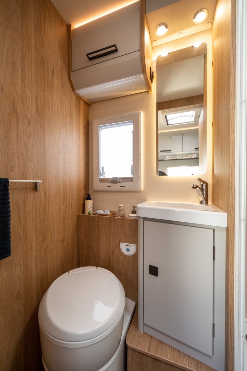 Motorhome hire Northwich Luxury AClass Pegaso 745 2021