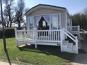 Willerby Winchester Static Caravan  for hire in  Hopton on Sea