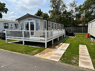 Swift Bordeaux Static Caravan  for hire in  Hopton on Sea