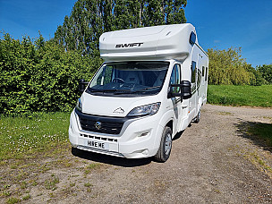 Motorhome hire RAYLEIGH