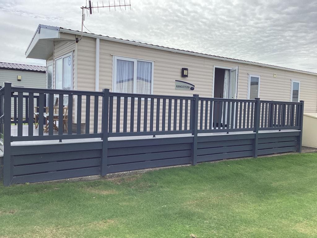 Kensington Kensington regal Static Caravan  for hire in   Selsey, Chichester