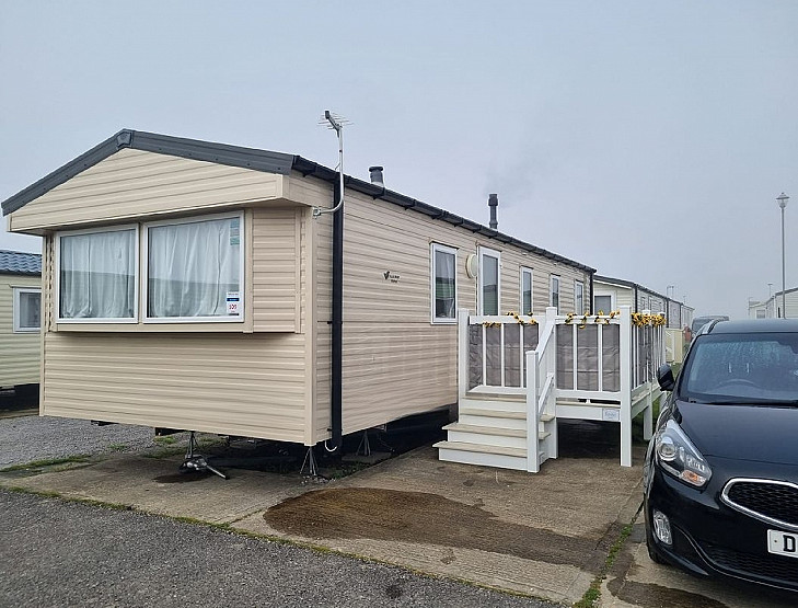 Caravan rental Porthcrawl - Willerby Mistral