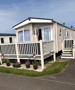 Regal Tempo Static Caravan  for hire in  Mablethorpe