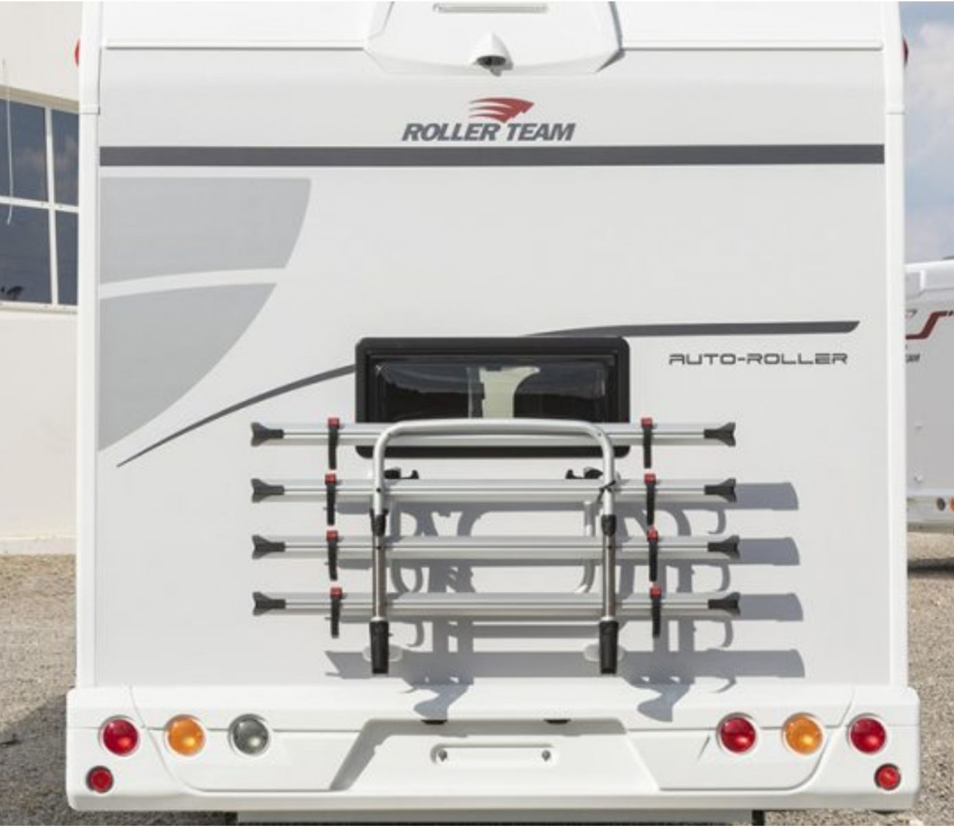 Motorhome hire PEEBLES RollerTeam "HAGGIS" AutoRoller 707