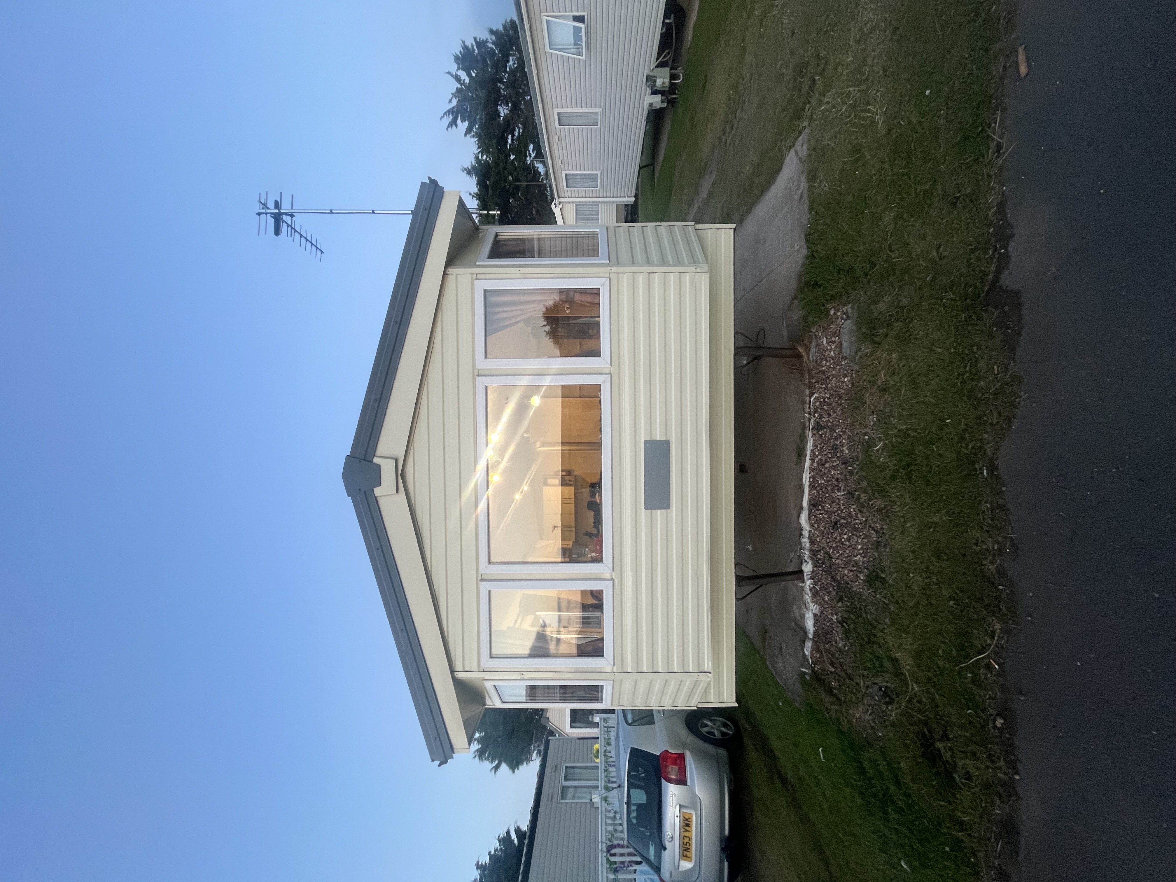 Caravan rental Rhyl - Delta Delux