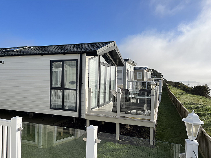 Waratah - Regal Symphony Lodge hire Poole