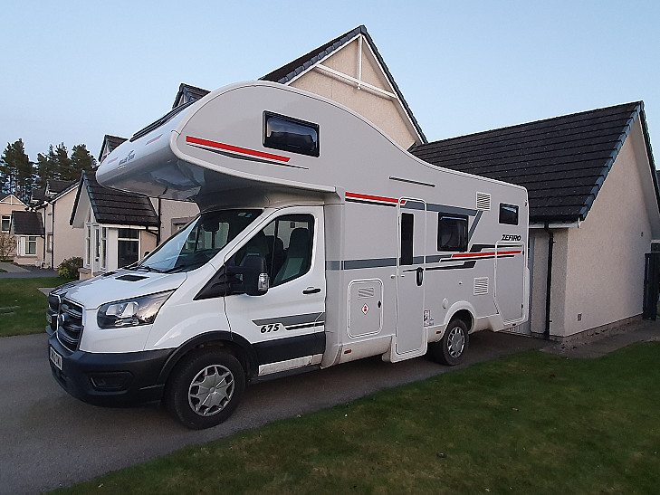 Rollerteam Zefiro 675 hire Banchory