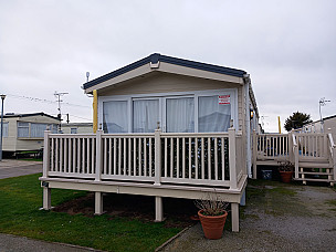 Static Caravan hire Nr Clacton-on-Sea