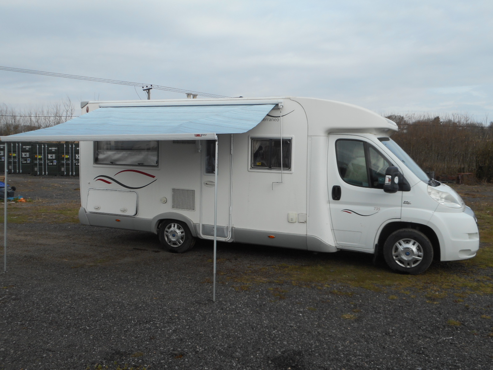 MONCAYO MEDITERRANO EASY 11 Motorhome  for hire in  romsey