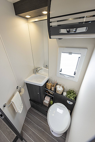 Motorhome hire Langbank