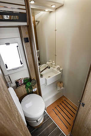 Motorhome hire Langbank