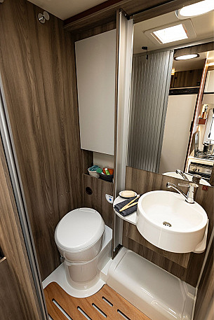 Motorhome hire Langbank