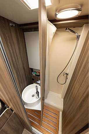 Motorhome hire Langbank