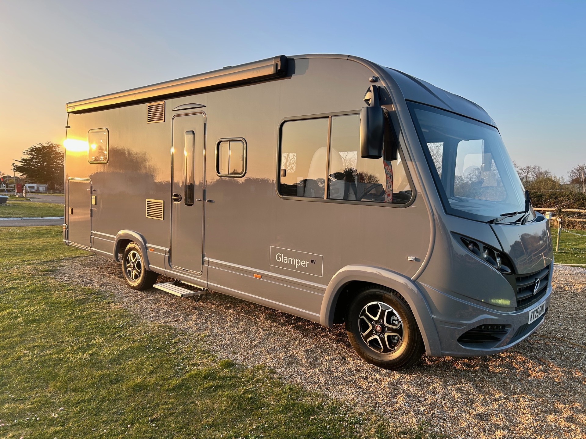 GlamperRV Isle - Luxury A class Motorhome Motorhome  for hire in  Aylesbury