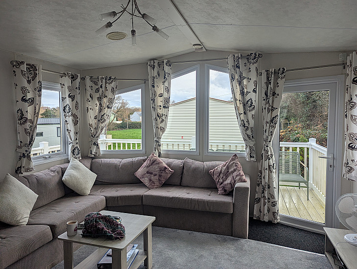 Delta Tranquility hire Borth