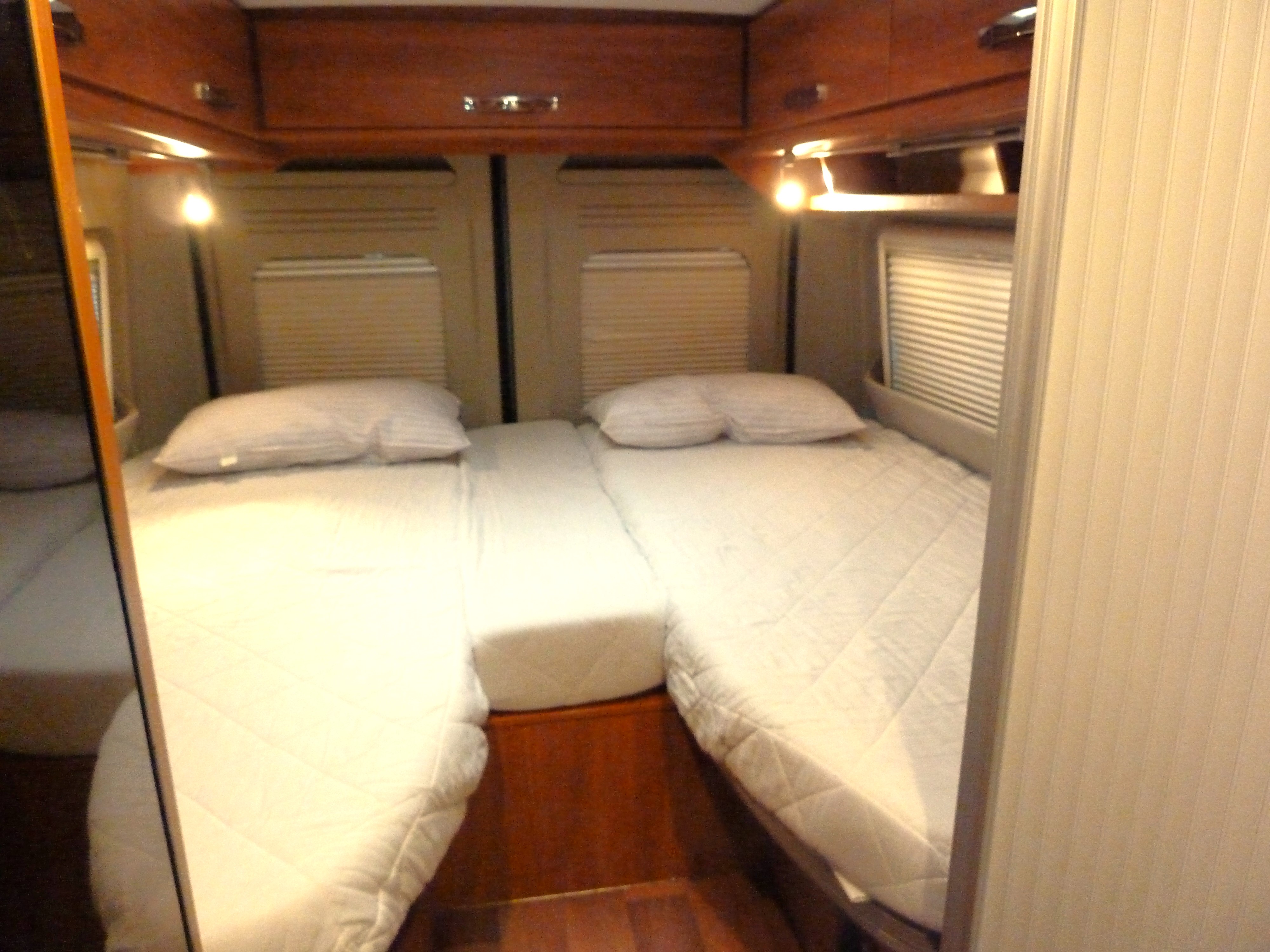 Globecar Camp scout Campervan  for hire in  Newcastle