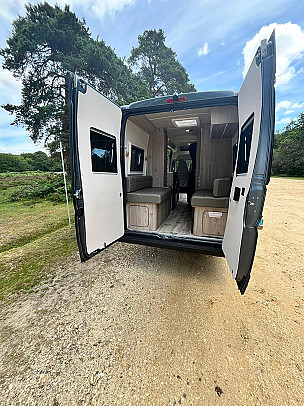 Campervan hire Lyndhurst