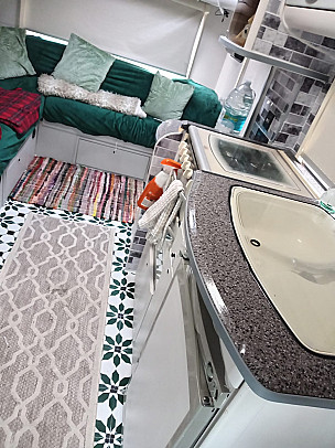 Motorhome hire Kenton, Exeter