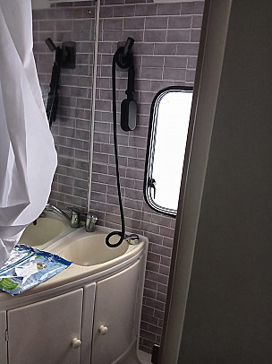 Motorhome hire Kenton, Exeter