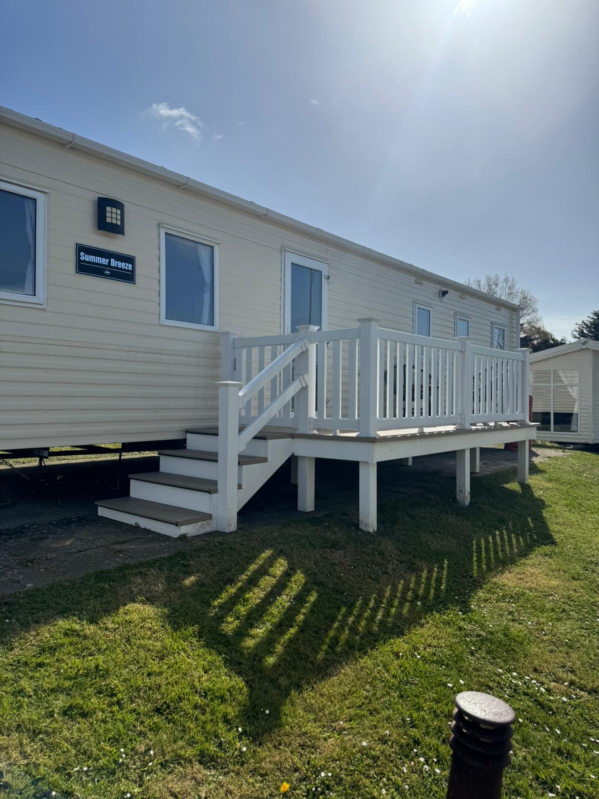 Summer Breeze Comfort Static Caravan  for hire in  Bembridge