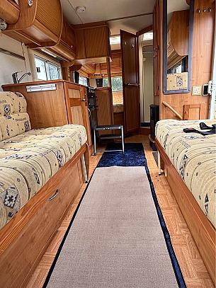 Motorhome hire EAST GRINSTEAD