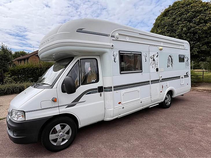 AUTO TRAIL DAKOTA hire EAST GRINSTEAD