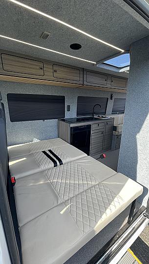 Campervan hire HX27DX