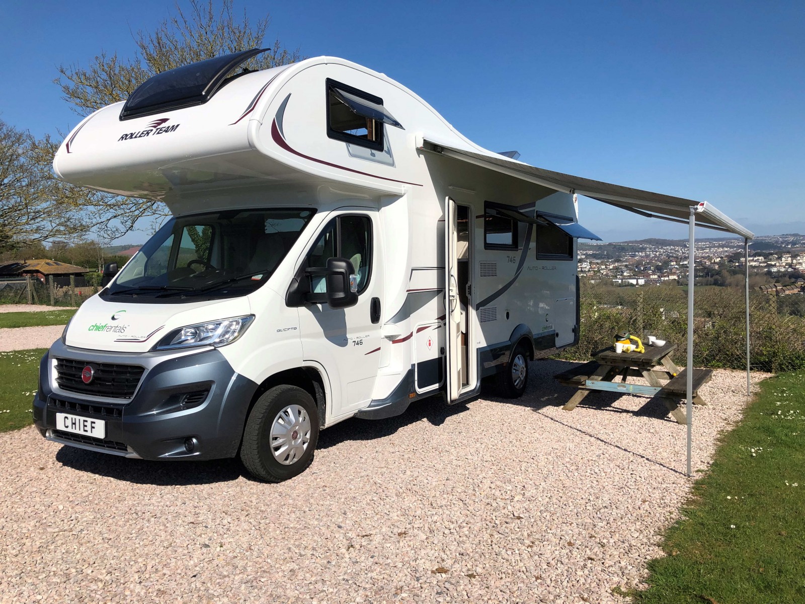 Motorhome hire Paignton Roller Team 746