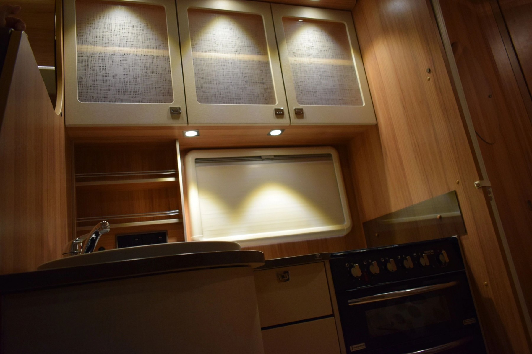 Motorhome hire Aberdeen Peugeot Bailey 745