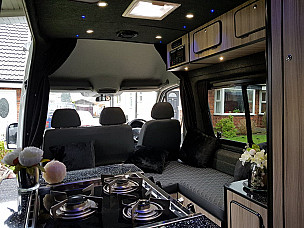 Motorhome hire HX27DX