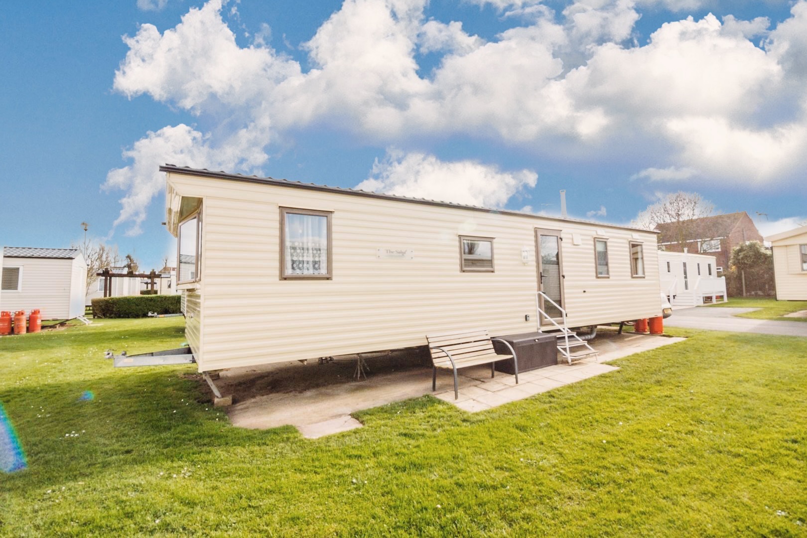 Static Caravan hire HoptononSea Hopton Holiday Park 3 bed, 8 berth