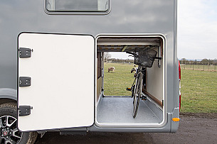 Motorhome hire LONGWORTH