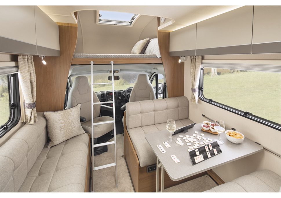 Motorhome hire Northwich AUTOTRAIL Tribute 620 Highline