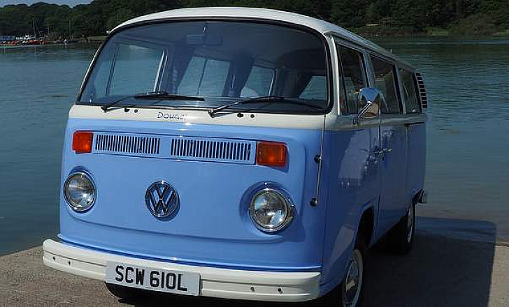 VW Baywindow Camper called DOUGAL hire Ryde