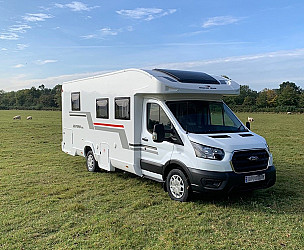 Roller Team Zefiro 696 Motorhome  for hire in  Stoke Golding