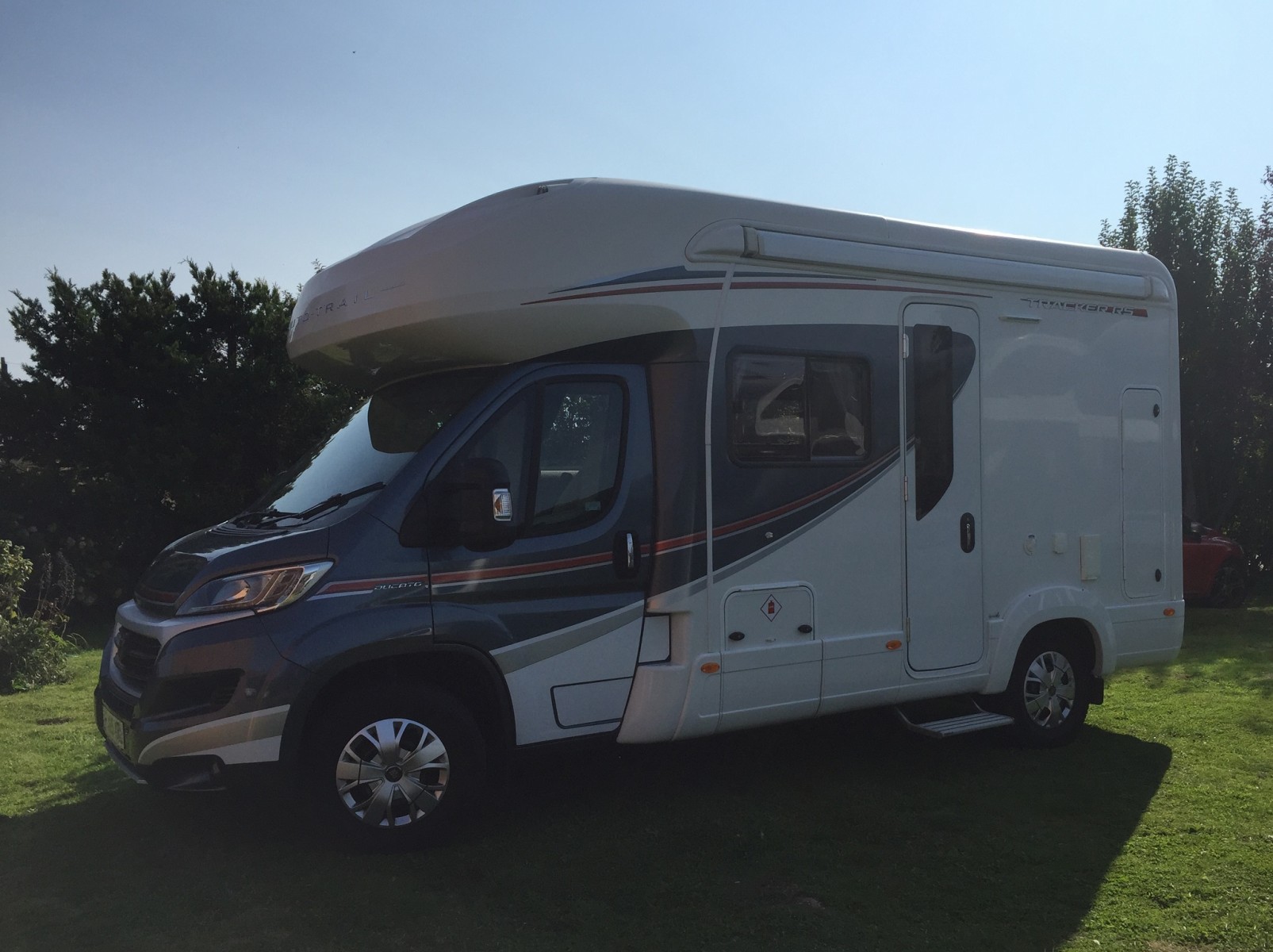 Motorhome hire Beckingham, Doncaster Auto trail Tracker RS