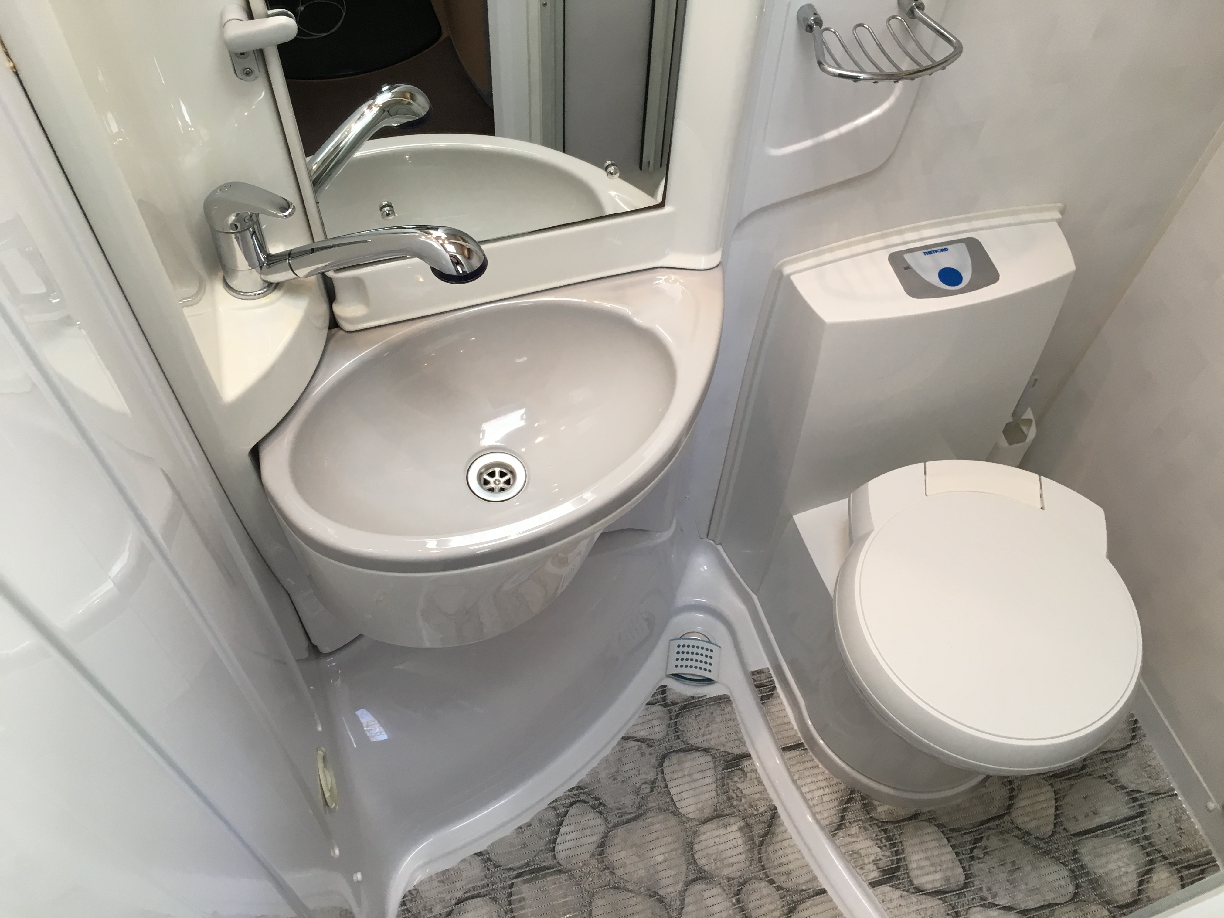 Motorhome hire Derby Swift Bessacarr E435