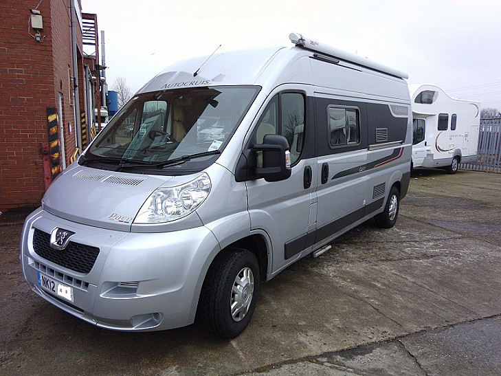 Peugeot Boxer  Pace Autocruise  hire Thatcham, Headley