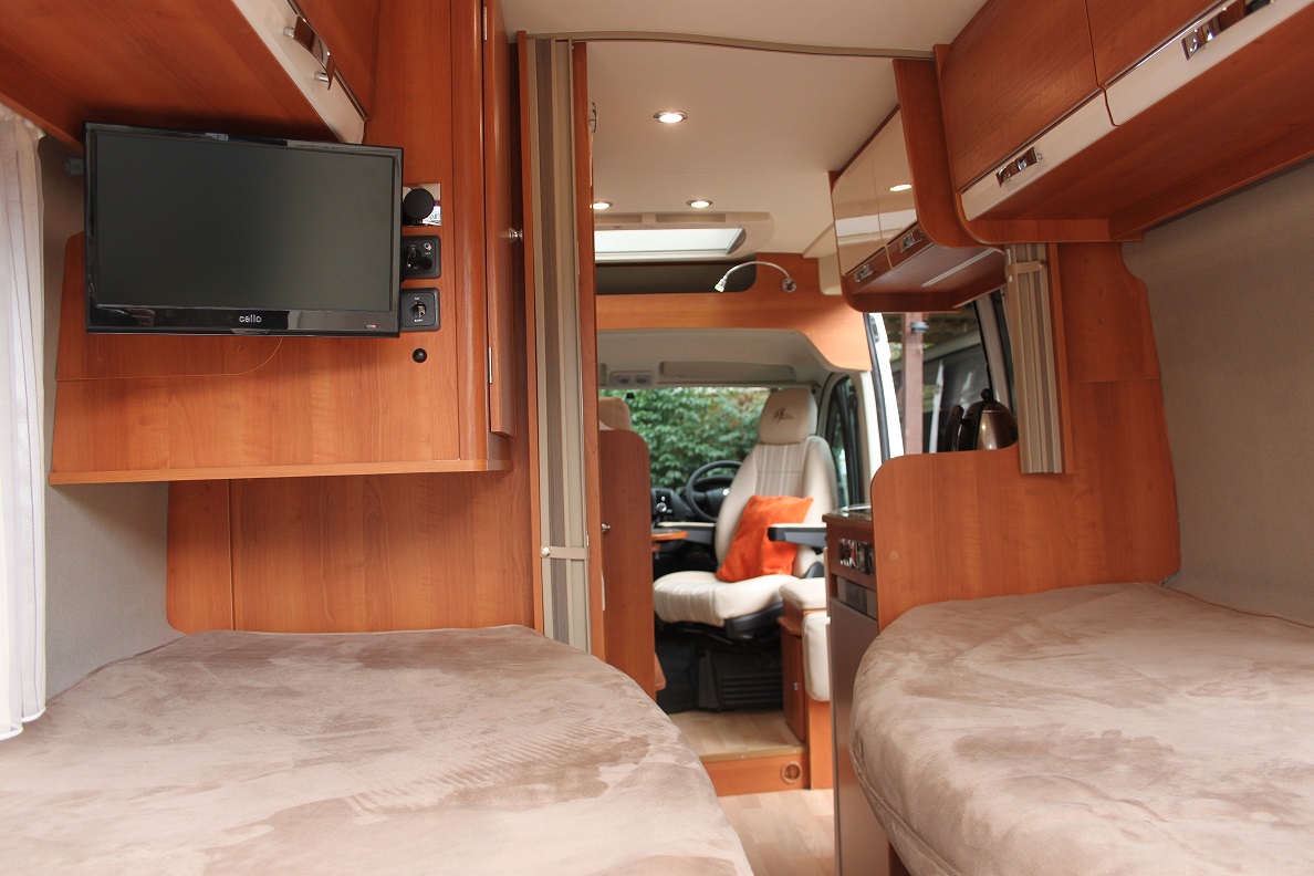 Campervan hire Thatcham, Headley Fiat Rapido V66