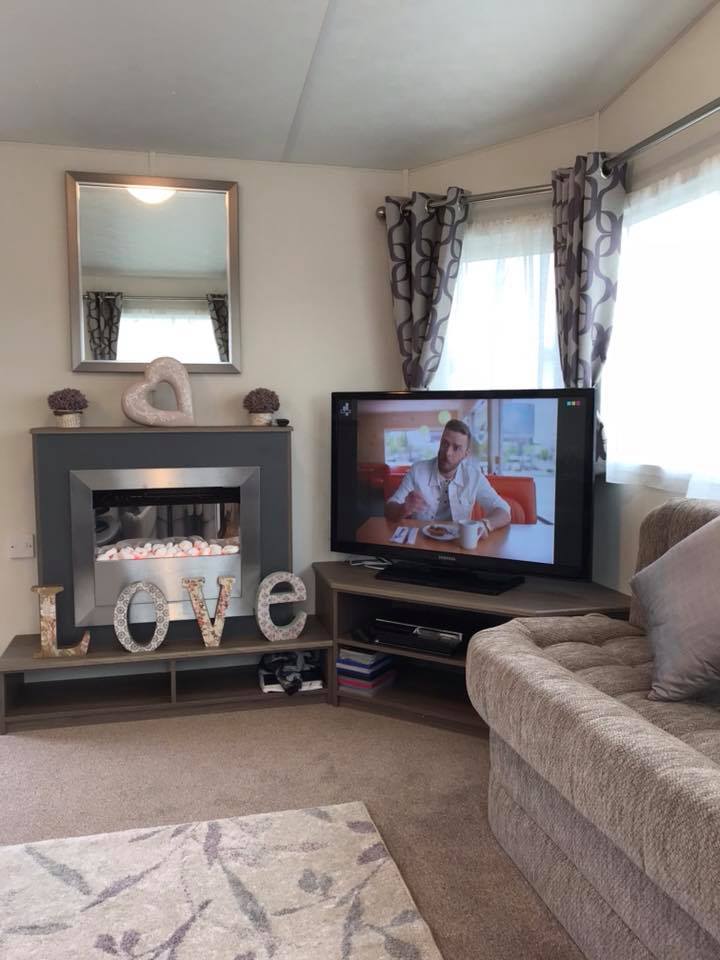 Static Caravan hire Stratford upon Avon delta bromley deluxe