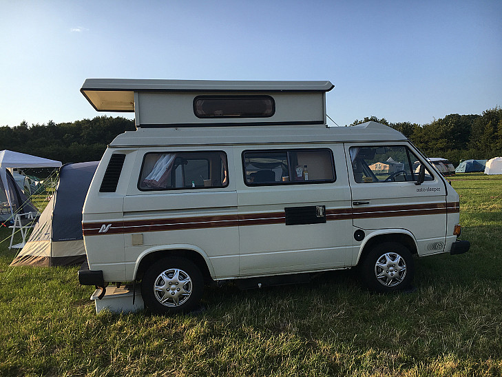 Campervan hire Bracknell VW 1988 Caravelle