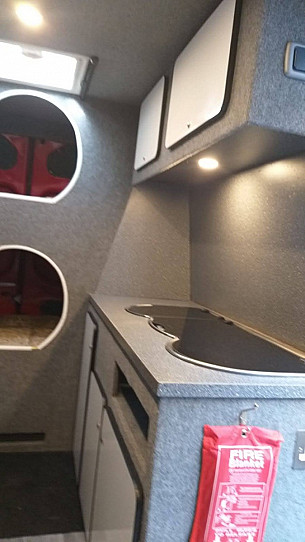 Campervan hire HX27DX